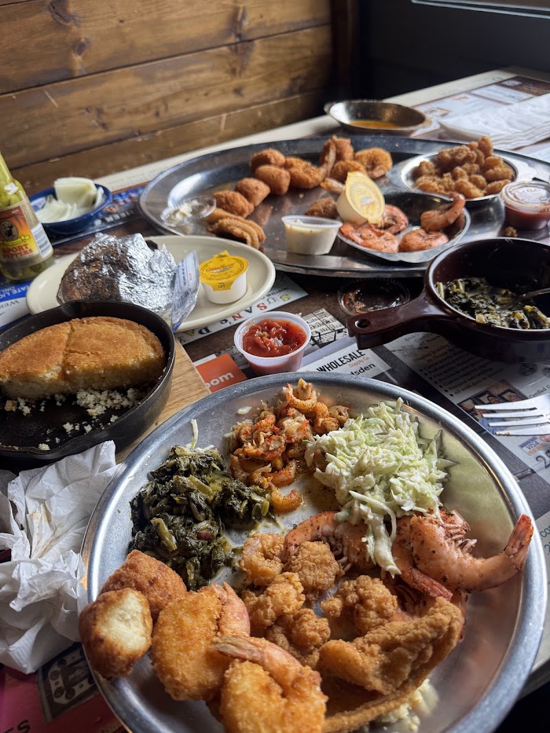 Food and interior photo 3 at Top O' the River in Gadsden