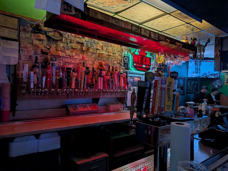 Food and interior photo 5 at Parrot's Cay Tavern & Grill in Grand Forks