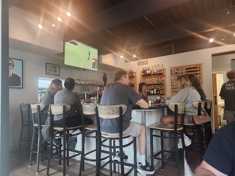 Food and interior photo 4 at Fernbank Public House in Charleston