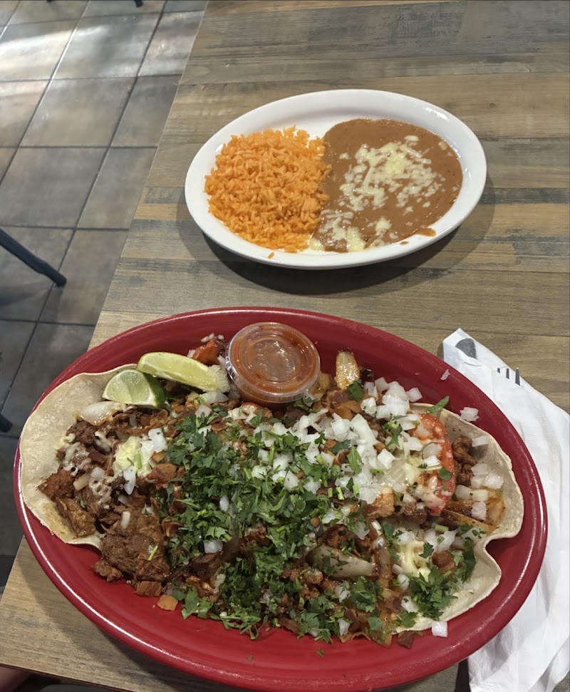 Food and interior photo 2 at Mexico de Corazon in Osseo