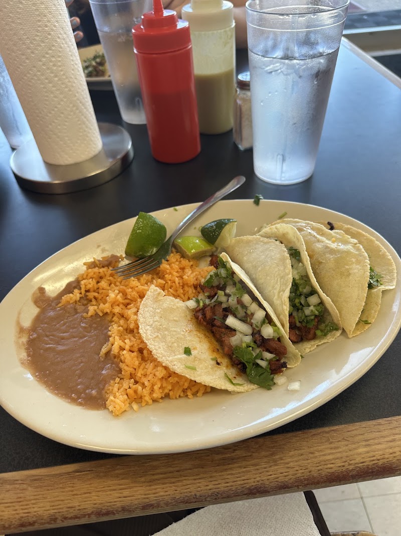 Food and interior photo 4 at Antojitos Izcalli - Authentic Méxican Restaurant in Tuscaloosa
