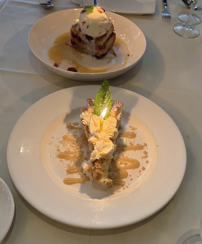 Food and interior photo 5 at Halls Chophouse in Charleston