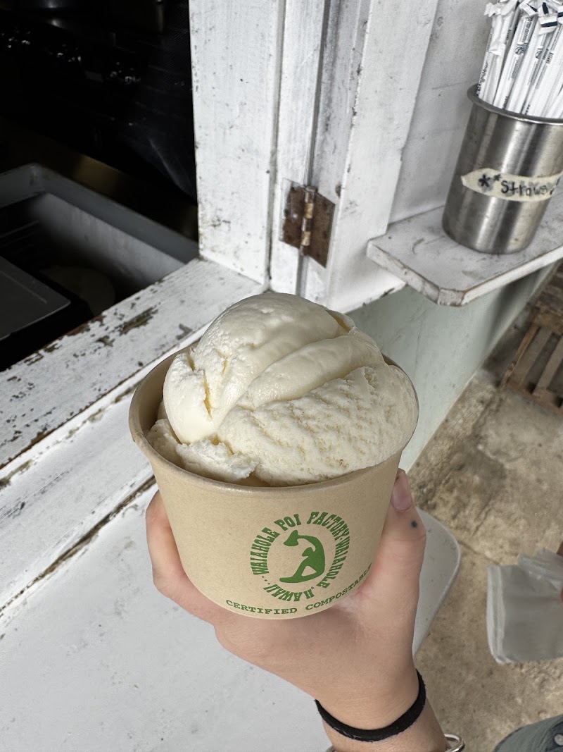 Food and interior photo 5 at Waiahole Poi Factory in Kaneohe