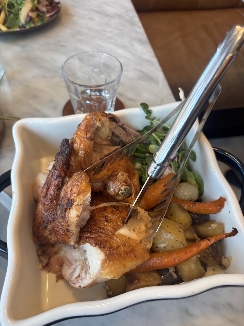 Food and interior photo 1 at Le Mazet in West Hartford