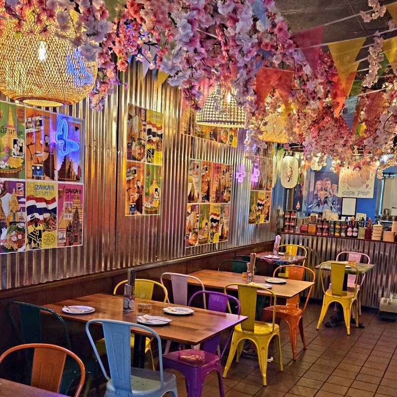 Food and interior photo 1 at Ezankaya Bann Suan in Chicago