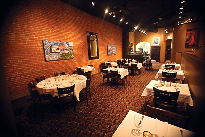 Pirogue Grille in Bismarck