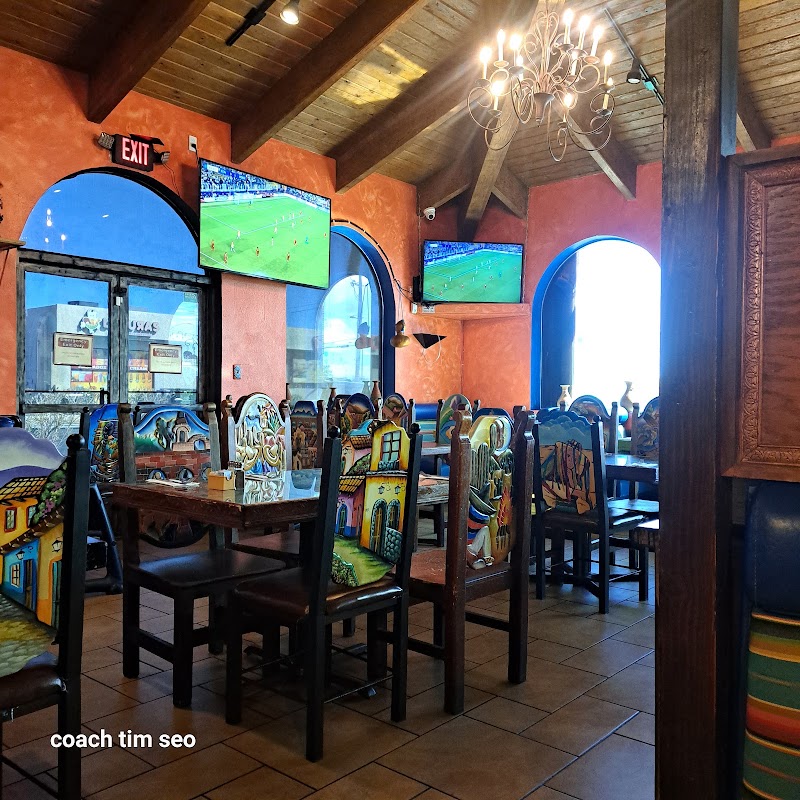 Food and interior photo 4 at Bonito Michoacan Mexican Restaurant in Las Vegas