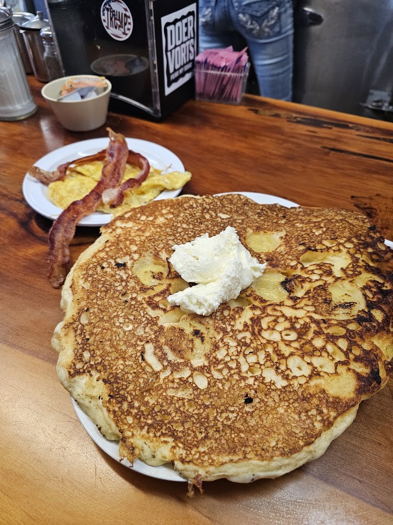 Food and interior photo 5 at Grizzly Manor Cafe in Big Bear Lake
