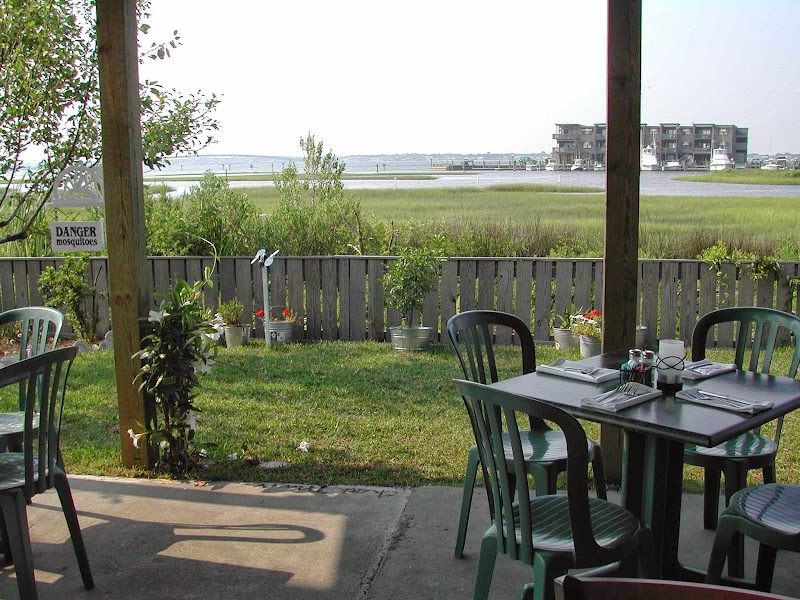 Amos Mosquito's Restaurant in Atlantic Beach