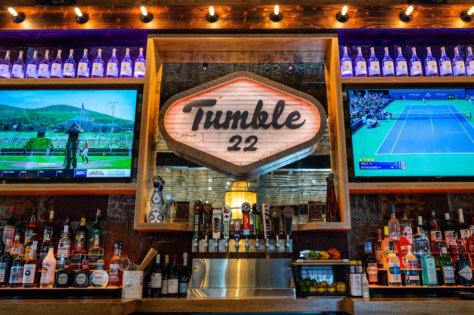 Tumble 22 - Texas Chicken Joint in Houston