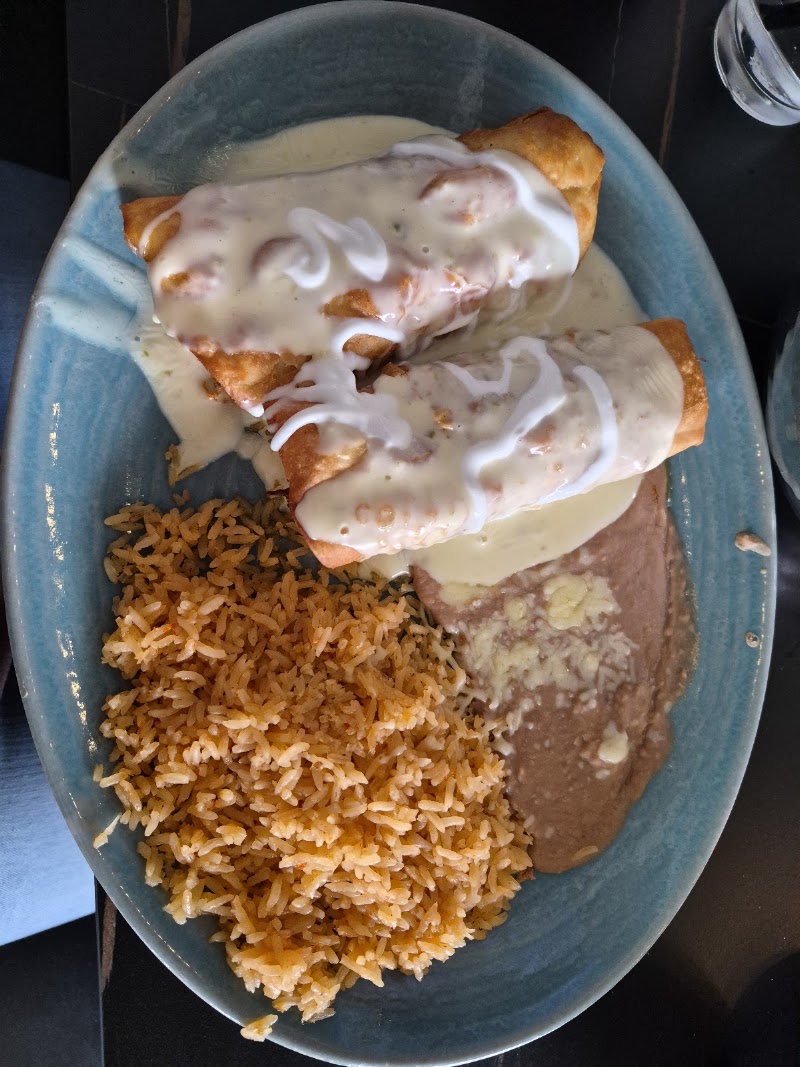 Food and interior photo 3 at Plaza Azteca Mexican Restaurant Sioux Falls - W 69th St in Sioux Falls