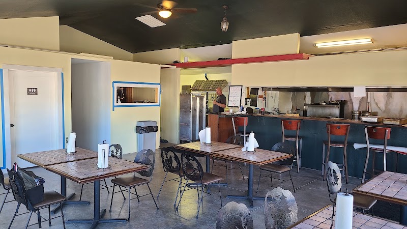Ponderosa Public House. Family Restaurant and Lounge in Chemult