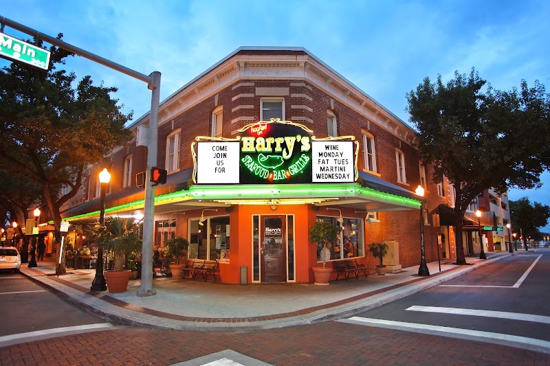 Harry's Seafood Bar & Grille in Lakeland