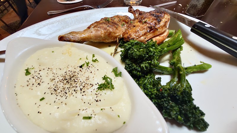 Food and interior photo 2 at Pappadeaux Seafood Kitchen in Phoenix