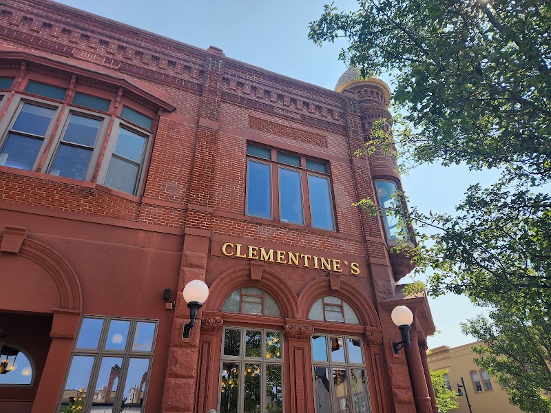 Clementine's in South Haven