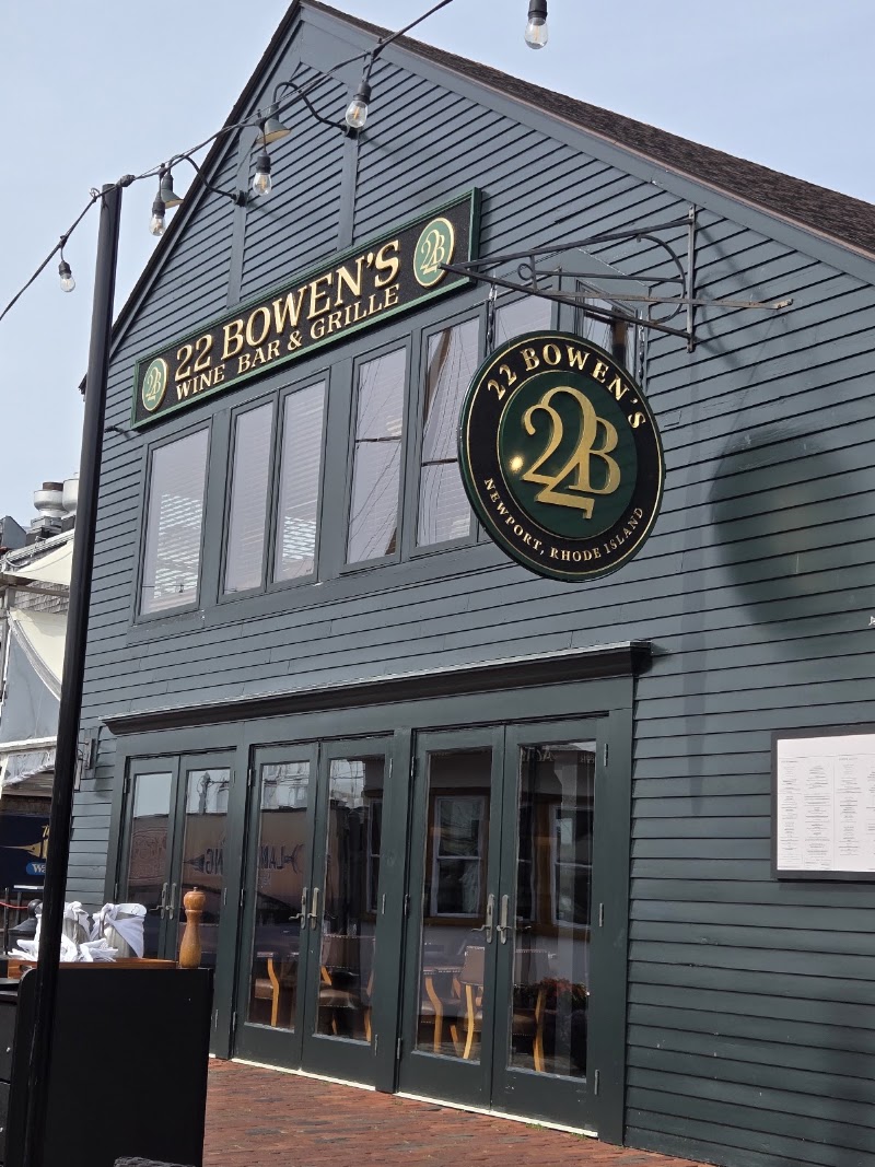 Food and interior photo 4 at 22 Bowen's in Newport