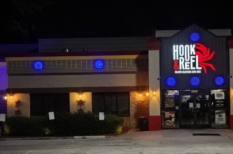 Food and interior photo 4 at Hook & Reel Cajun Seafood & Bar in Overland Park