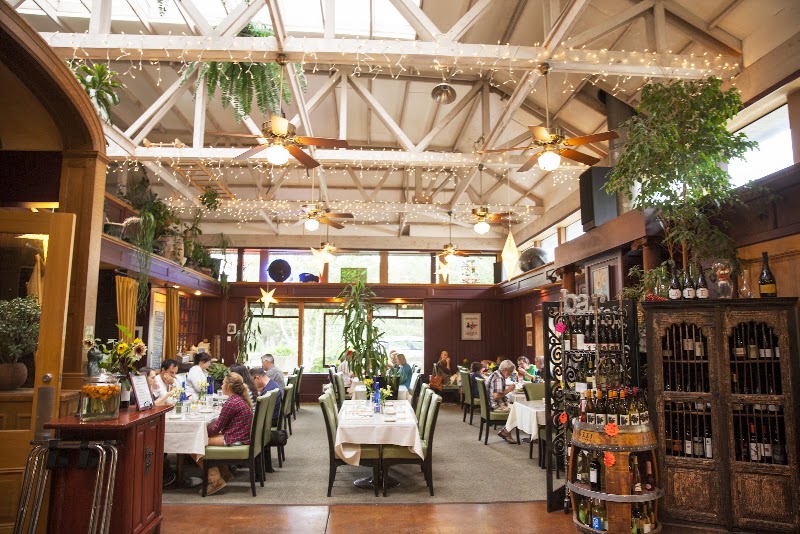 Side Door Cafe & Eden Hall in Lincoln Beach