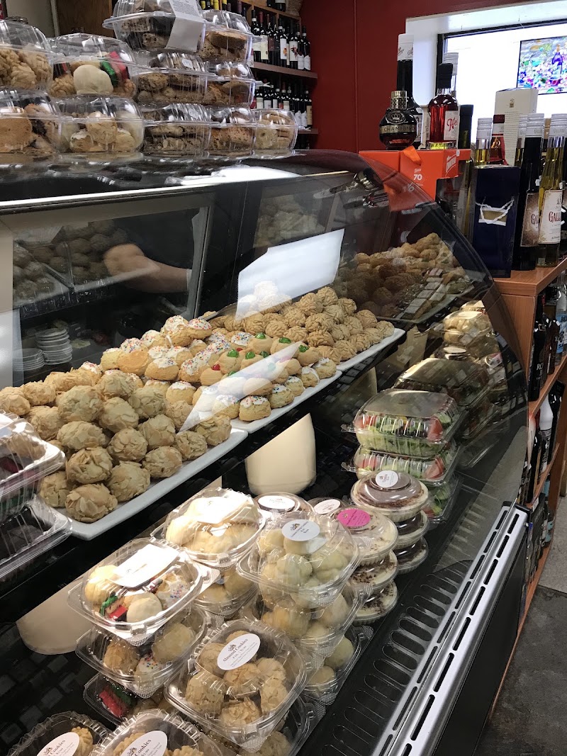 Food and interior photo 2 at Di Pasquale's in Baltimore