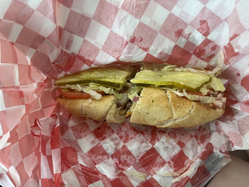 Food and interior photo 1 at Twisted Tony's in Osage Beach