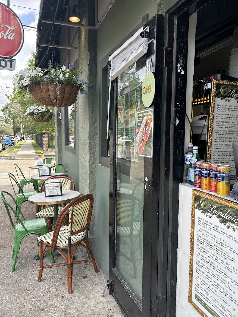 LUNCH Sandwich Shop in New Orleans