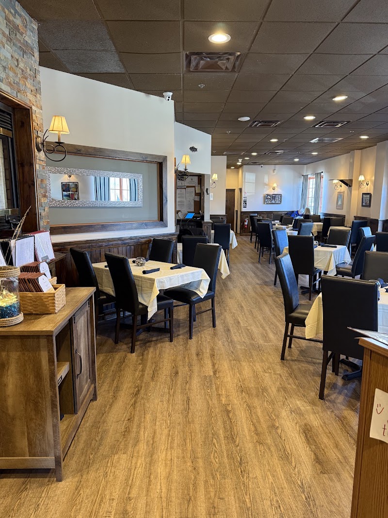 Food and interior photo 5 at Skipjack Dining in Newark