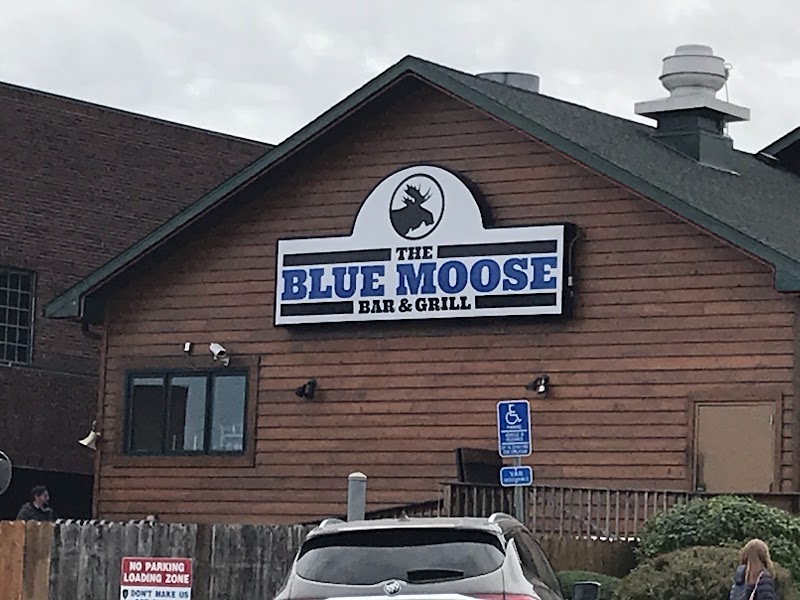 Blue Moose Bar & Grill in East Grand Forks