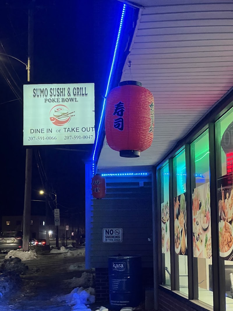 Sumo Sushi & Grill in Westbrook