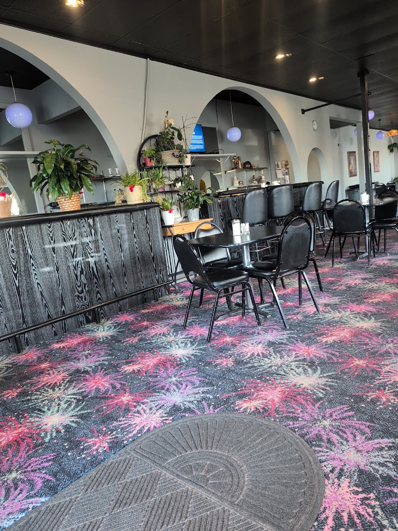 Food and interior photo 1 at The Cove in Riverton