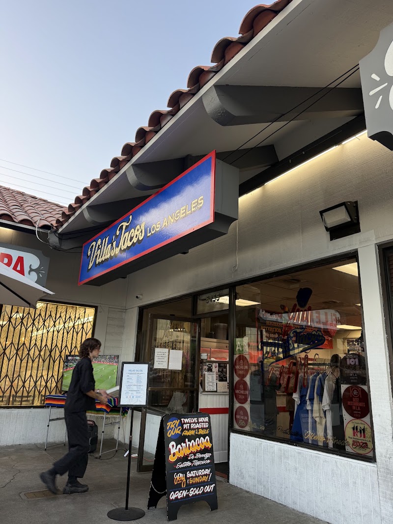 Food and interior photo 4 at Villa's Tacos Los Angeles in Los Angeles