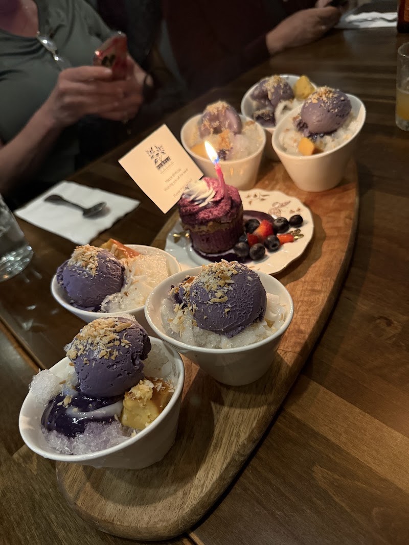 Food and interior photo 4 at Purple Patch in Washington