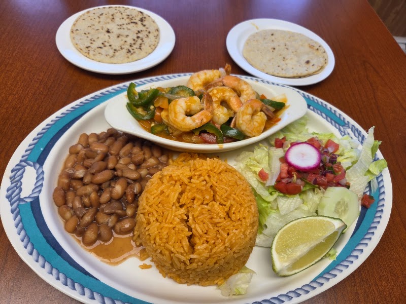 Las 3 Hermanas Mexican Grill in Manchester