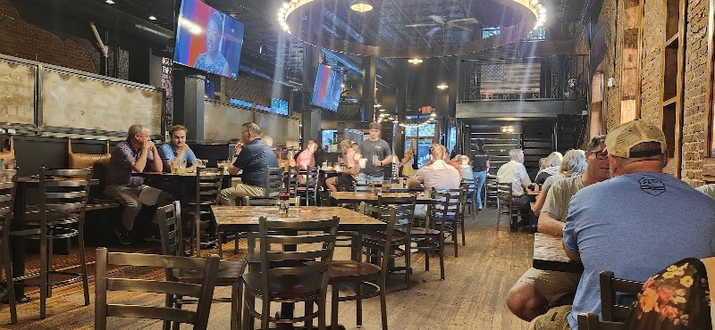 Food and interior photo 4 at Avenue Pub - Downtown Tuscaloosa in Tuscaloosa