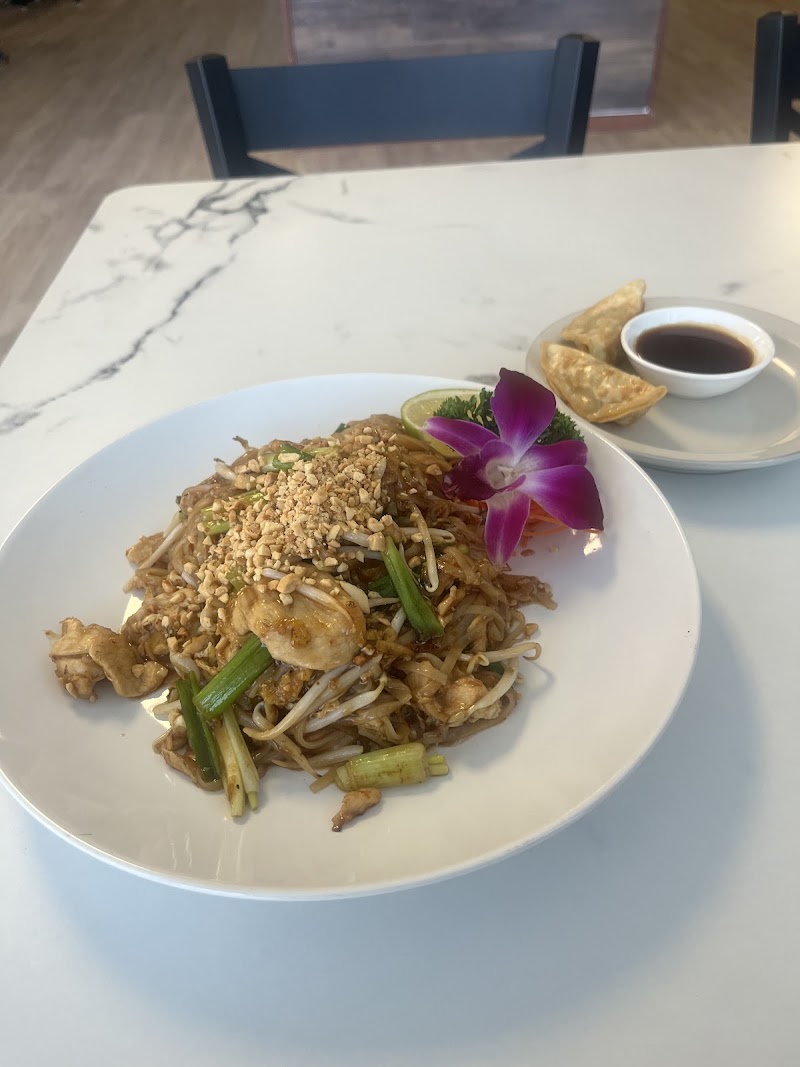 Food and interior photo 2 at Thai Tulip Restaurant in Bethany