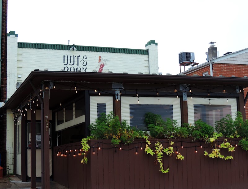 Dots Back Inn in Richmond