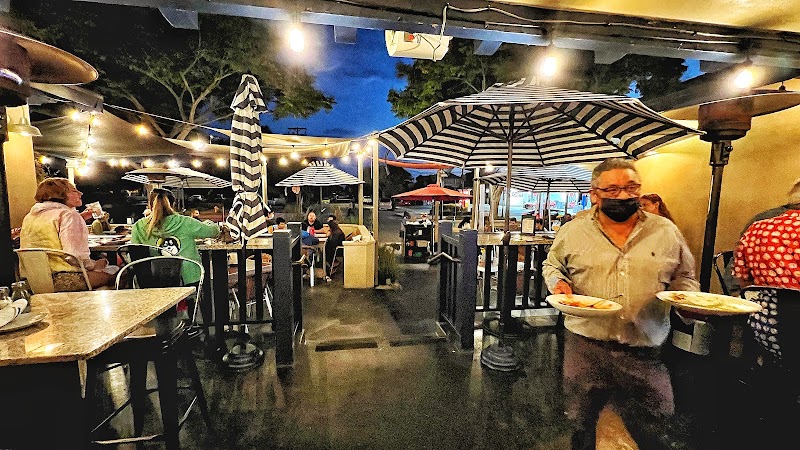 Teddy's By the Sea in Carpinteria