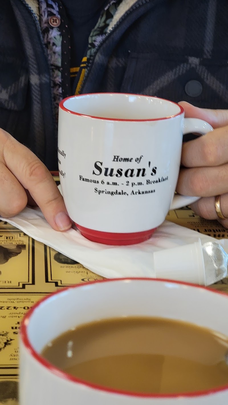 Food and interior photo 5 at Susan's Restaurant in Springdale