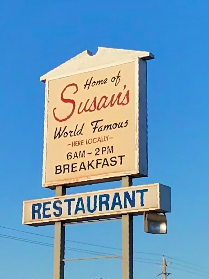 Food and interior photo 3 at Susan's Restaurant in Springdale