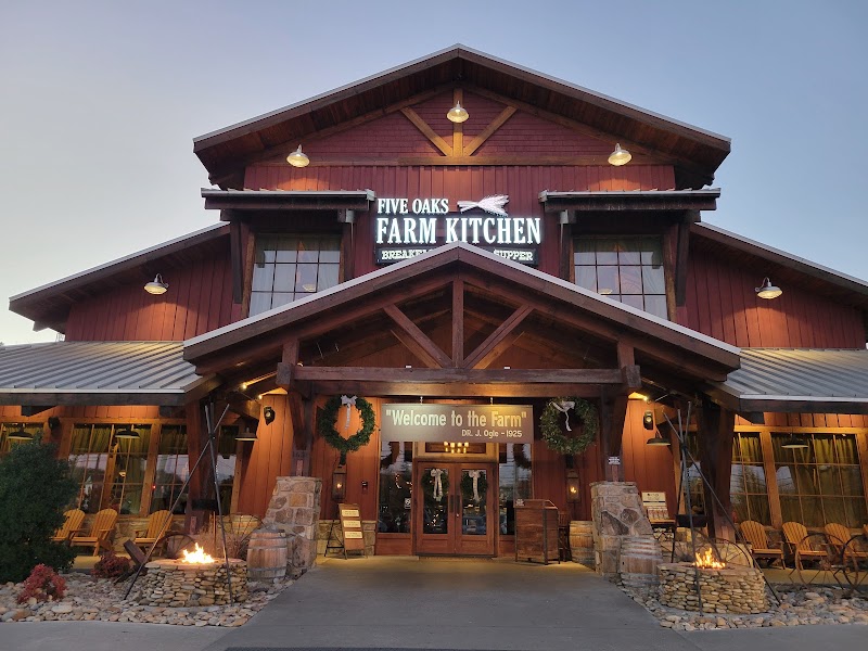 Food and interior photo 5 at Five Oaks Farm Kitchen in Sevierville
