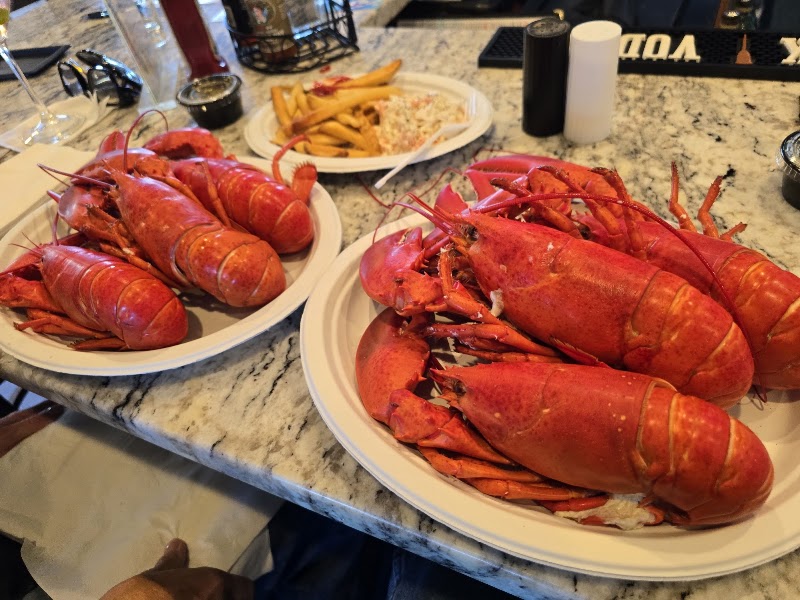 Food and interior photo 2 at Petey's Summertime Seafood in Rye