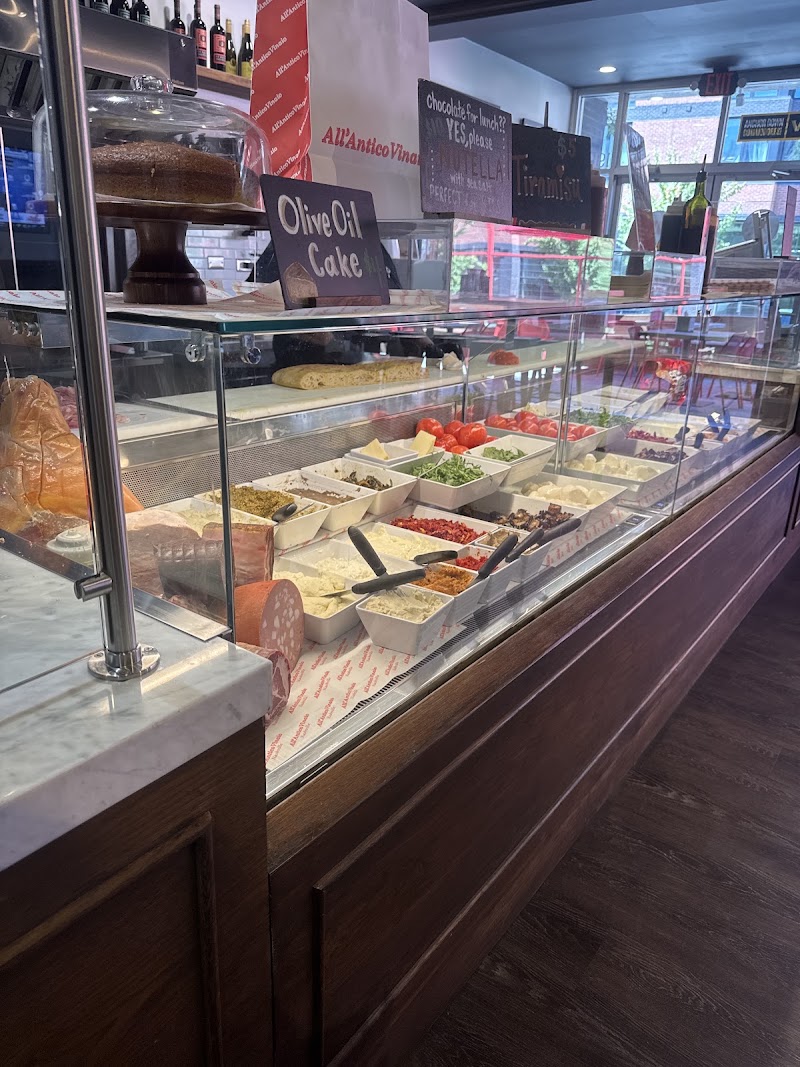 Food and interior photo 4 at All’Antico Vinaio in Nashville