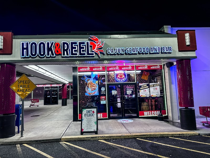 Hook & Reel Cajun Seafood & Bar in Kearny