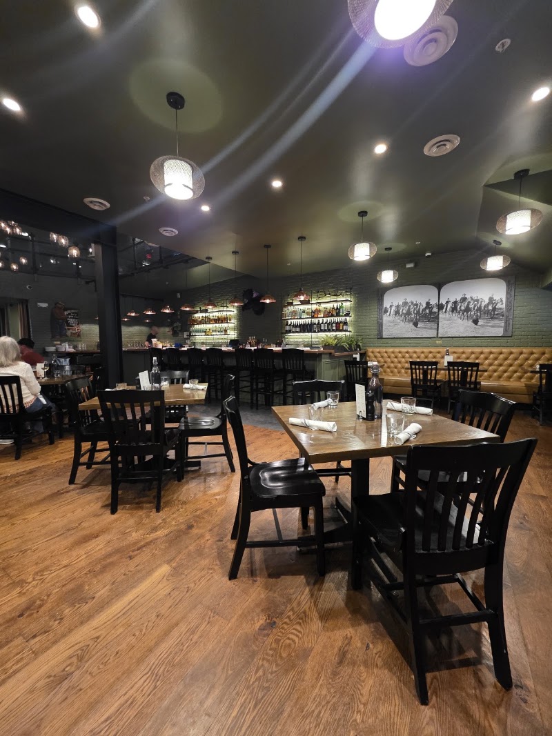 Food and interior photo 5 at Roosevelts in Jackson