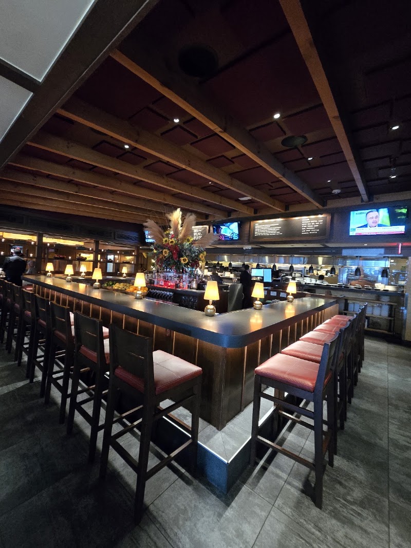 Food and interior photo 2 at Hudson 29 Kitchen + Drink in Upper Arlington