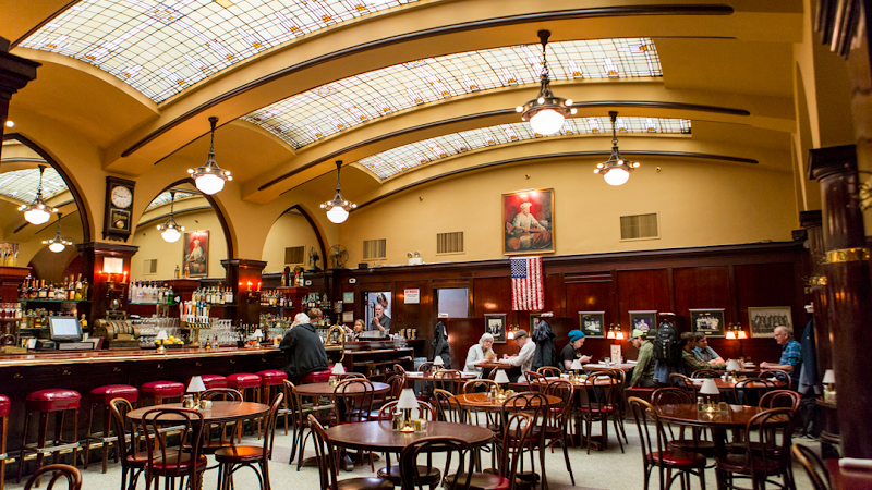 Huber's Cafe in Portland