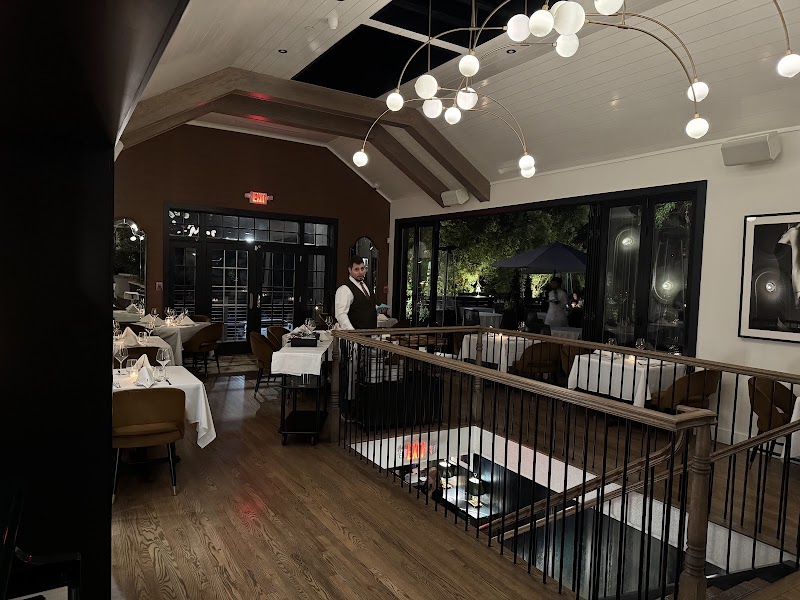 Food and interior photo 3 at Arlo Kitchen & Bar in Northport