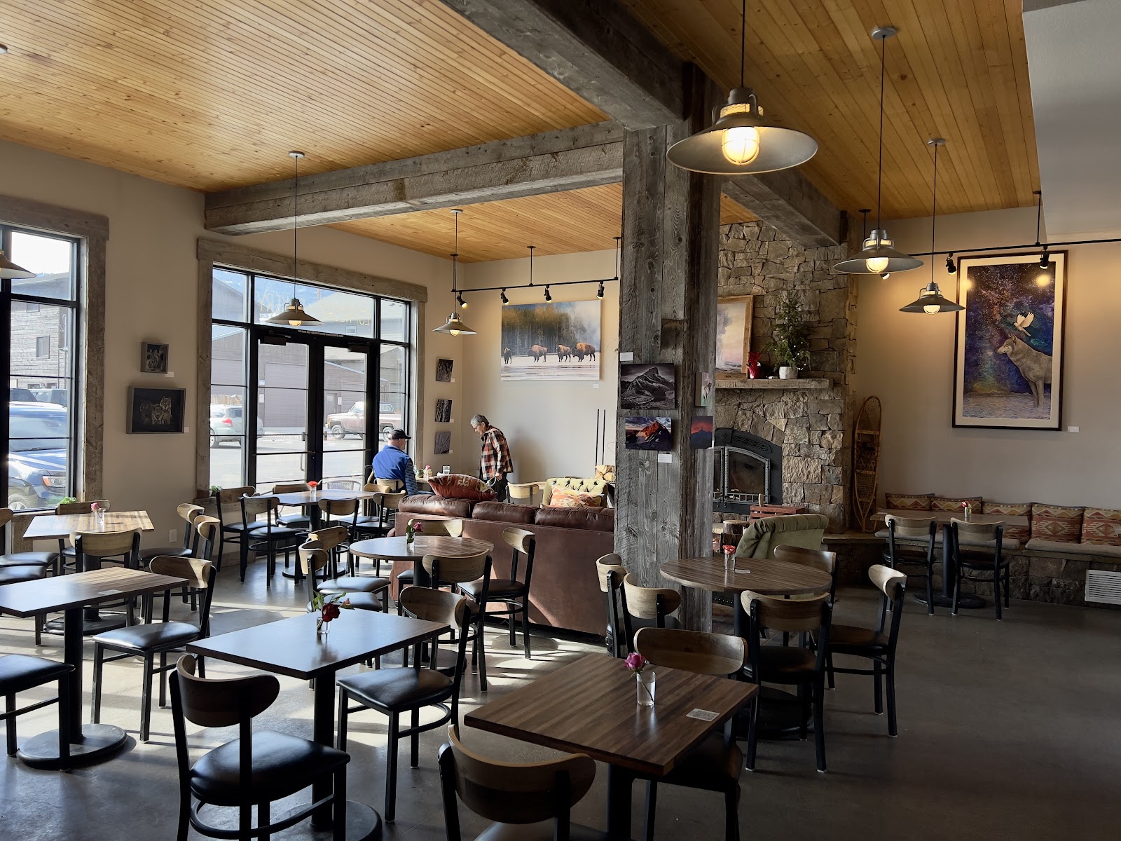 Wonderland Cafe & Lodge in Gardiner