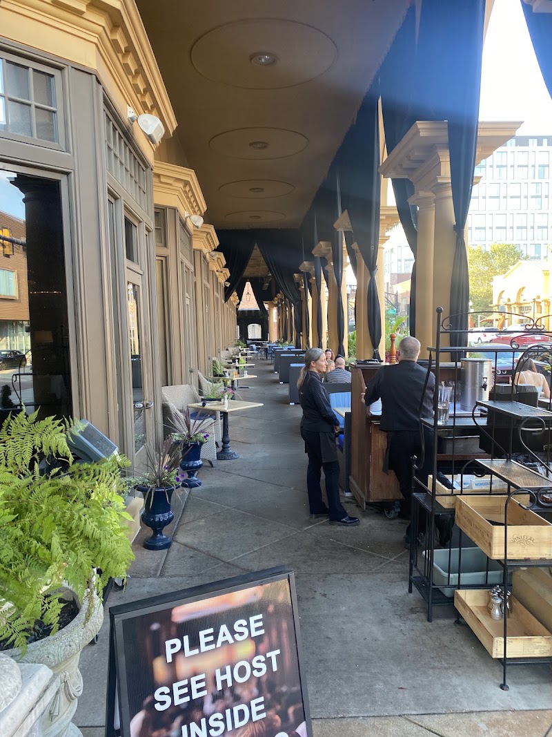 Hyde Park Prime Steakhouse in Columbus