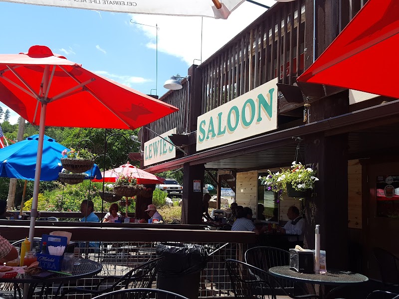 Lewie's Burgers & Brews in Lead