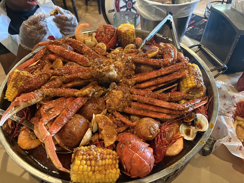Food and interior photo 3 at Juicy Seafood in Silver Spring